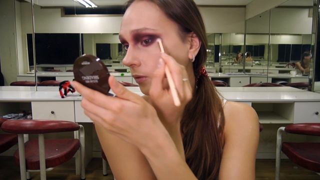 Эффектный макияж на Хэллоуин 2017. Halloween make up Tutorial/ Макияж пошагово смотреть онлайн