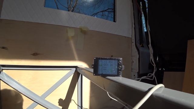 Бытовой компрессорный холодильник в автодом. Подключение через инвертор, потребление электроэнергии смотреть онлайн