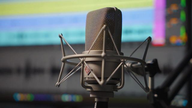 Comparing The Stunning Neumann TLM Microphones! - 102 vs 103 vs 107 смотреть онлайн