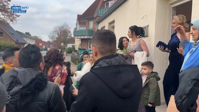 Ozcan Ve Amina - Dugun Töreni 1.Bolum смотреть онлайн