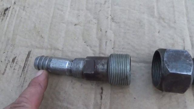 Делаем полезное приспособление для полива на даче (быстросъём из гидромуфты) смотреть онлайн