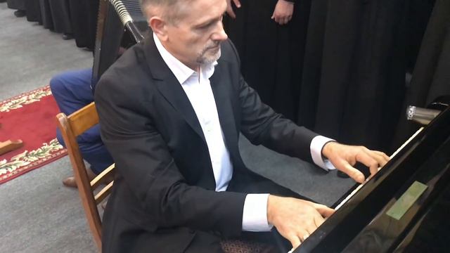 Хор студентов ОДС: "Jingle Bells" смотреть онлайн