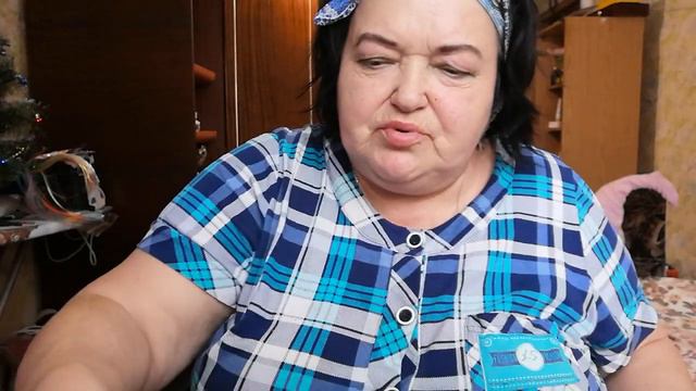 жрём на камеру обед. низкое давление. лежу. 08.12.2022 смотреть онлайн
