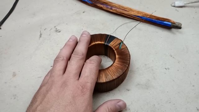 Намотка тороидального трансформатора. Своими руками! смотреть онлайн
