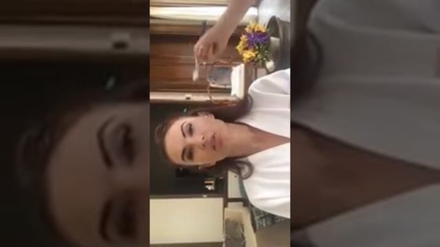Эвелина Блёданс делает Make up для фотосессии! смотреть онлайн