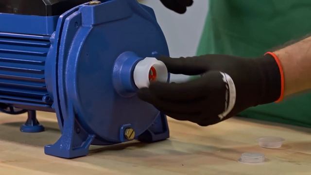 Micul Fermier GF-0715 Pompa apa de suprafata CPM158, 0.75Kw, 100L смотреть онлайн