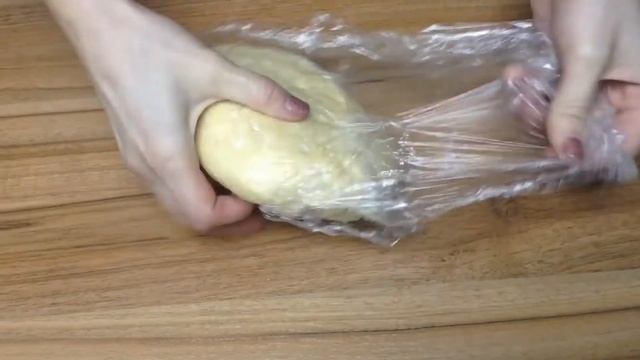 Пироги с ягодным джемом и маршмеллоу