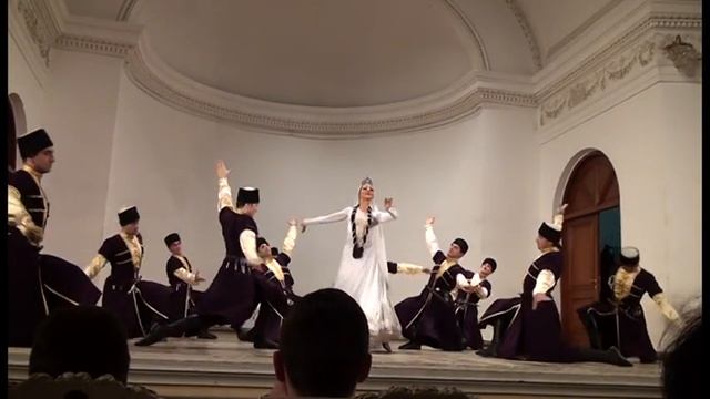 Vağzalı rəqsi. Solist:Xalq Artisti Təranə Muradovadır. смотреть онлайн