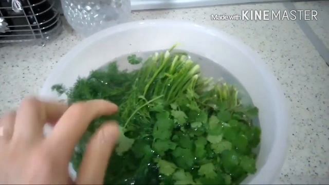 Как правильно мыть зелень. смотреть онлайн