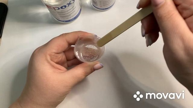 Творческий мастер-класс по изготовлению кулона из эпоксидный смолы и сухоцветов | Ново-Переделкино смотреть онлайн