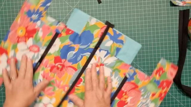 How to sew a four-in-one boxed bag. No bindings, fully lined. Easy quad four sided boxy pouches смотреть онлайн
