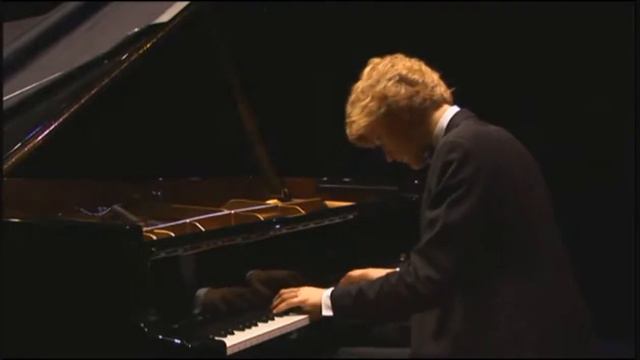 Bach and Chopin Jan Lisiecki plays Paderewski смотреть онлайн