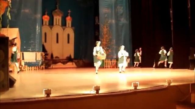 Ансамбль Улыбка Танец За яблоками смотреть онлайн