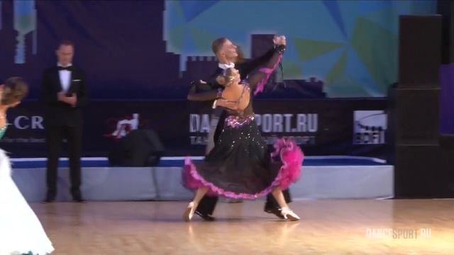Волков Андрей - Макарова Дана, 1/2 English Waltz смотреть онлайн