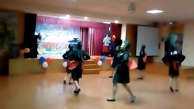 Танец „Регулировщиц” смотреть онлайн