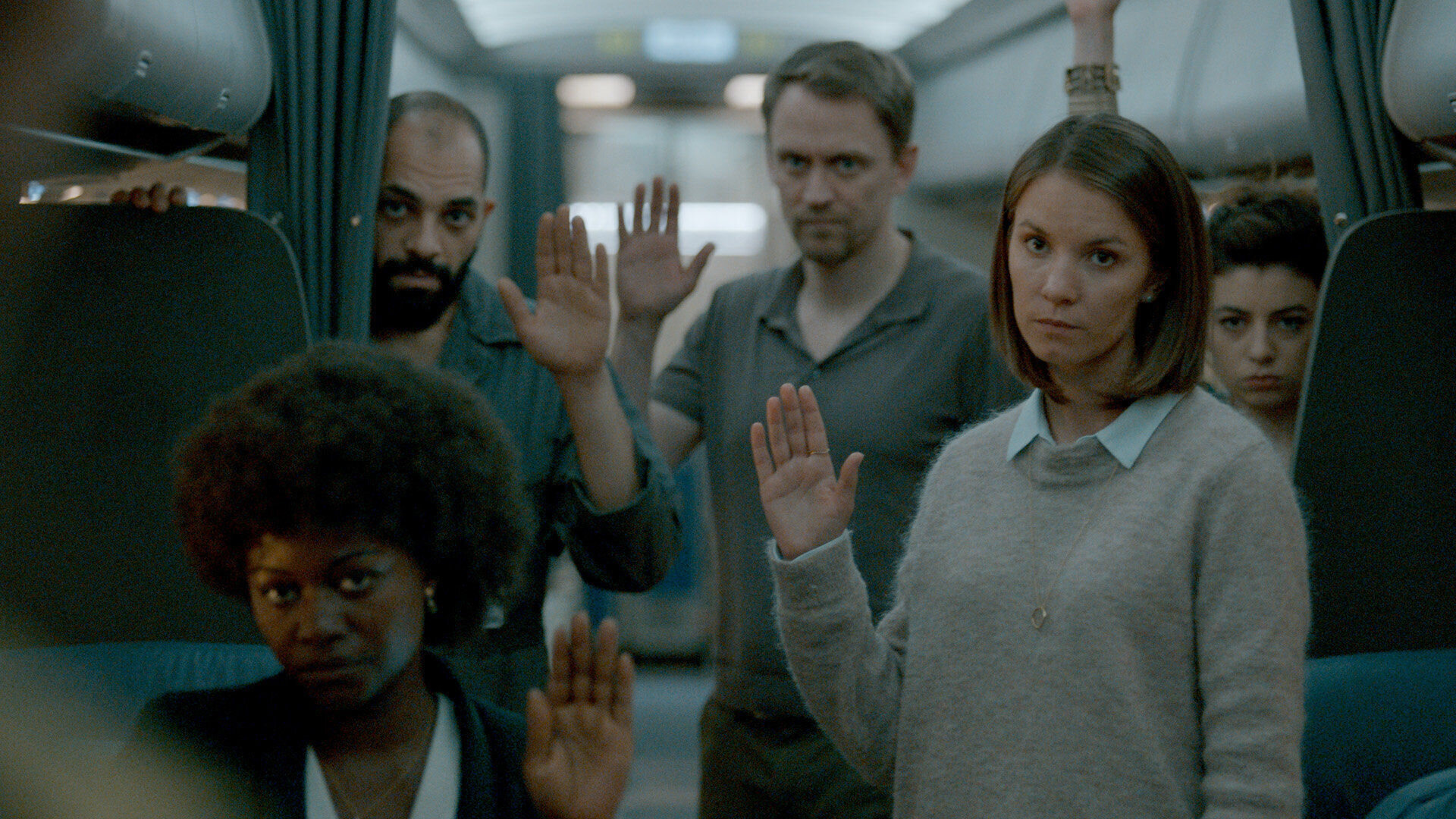 В Ночь (краткий пересказ сериала) смотреть онлайн