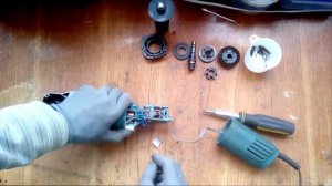 Почему греется болгарка? BOSH GWS 6-115. Разборка.