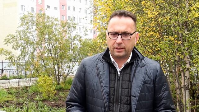 Пловцам - бассейн, горожанам - набережную смотреть онлайн