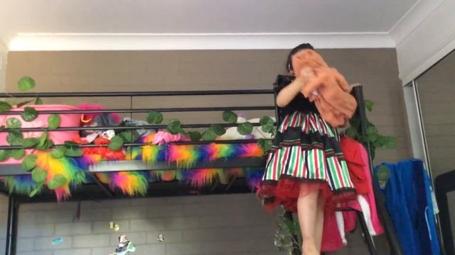 Kids Channel, I’m being Elsa today ,I had a nasty fall ? смотреть онлайн