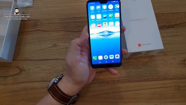 รีวิวแกะกล่องแบบบ้าน ๆ Huawei P20 มือถือเทพในราคาที่จับต้องง่าย смотреть онлайн