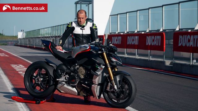 Ducati Streetfighter V4 SP (2022) - Review