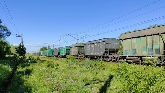 Электровоз 3ЭС4К-049, станция Александровская, г.СПб, 06.06.2022г.(4K UHD) смотреть онлайн