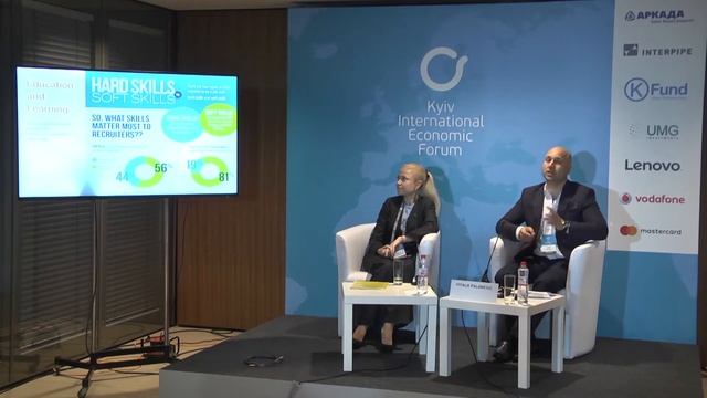 Public Talk з Віталієм Паланчуком (Швейцарія), КМЕФ 2017 смотреть онлайн