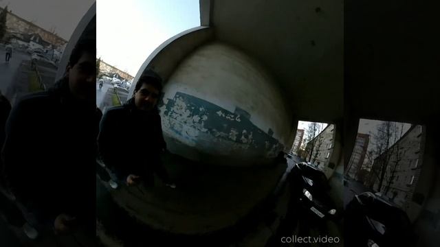 Прогулка по аутентичному дворику. Видео 360 смотреть онлайн