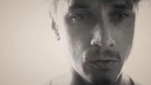 Не возвращайся..Александр Яценко. Дельфин смотреть онлайн