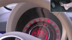 Fast Driving Girls - Paris Fiat 500 Nuova Cinquecento (V042)