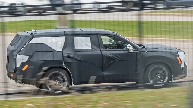 Did Toyota Accidentally Show Us Too Much? Toyota Grand Highlander смотреть онлайн