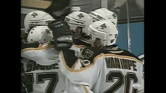 Joe Thornton's first NHL playoff goal (05-02-1999) смотреть онлайн
