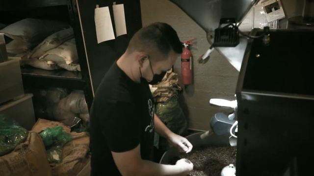 Rose and Cactus Collaboration with Dubai Roastery смотреть онлайн