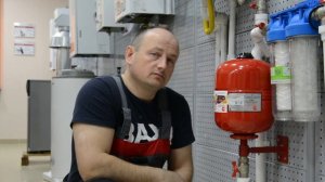 Для чего необходим  расширительный бак в системе отопления?
