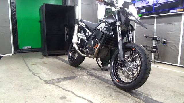 KTM 690 SUPER MOTO, 2008 год смотреть онлайн