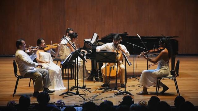 Antonin Dvorak: Quinteto para piano y cuerdas No. 2 Op. 81. I Allegro, ma non tanto смотреть онлайн
