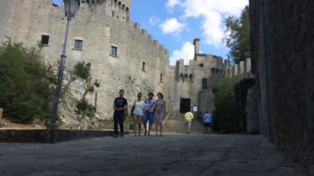 Walk to San Marino Guaita Castle part7 смотреть онлайн