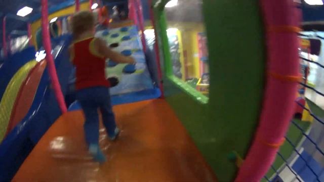 Весело играем с малышом в Joki Joya часть 2