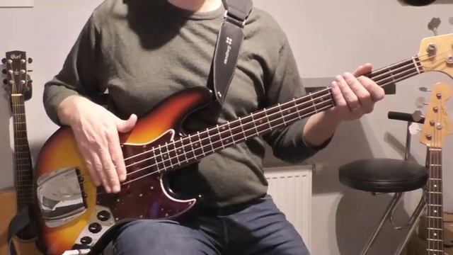 [Queen] Another One Bites The Dust - Bass Cover 🎧 (with bass notes) смотреть онлайн