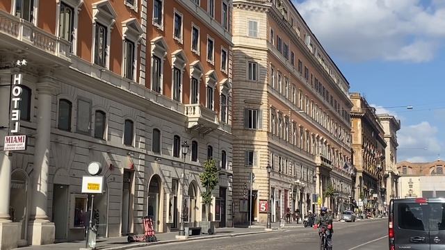 Vlog Рим - VIA NAZIONALE бюджетный шопинг - Площадь РЕСПУБЛИКИ - Дворец КВИРИНАЛЕ смотреть онлайн
