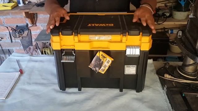 CAJA DEWALT DWST17814 RESEÑA