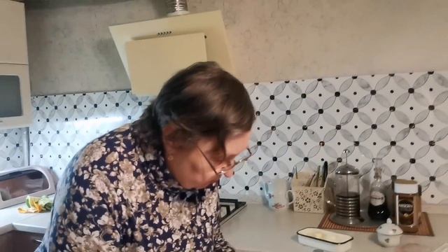 Приобрела многолетние цветочки. Была у родителей, ездили по здоровью... смотреть онлайн