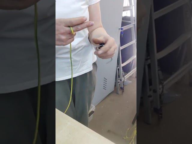 Тестирование кабеля ПУГВ 1х4 желто-зеленого на разрыв кабельного наконечника под винт М8 смотреть онлайн