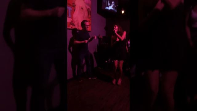 Sean Whalen & Felissa Rose singing Summer Lovin' from Grease! смотреть онлайн