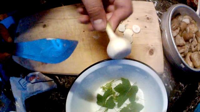 Засолка груздей, вкусно, классно, осень смотреть онлайн