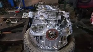 Где номер двигателя Nissan x-trail t31, Qashqai, mr20 2.0л,  Qashqai