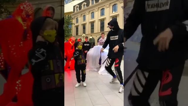 Tuzelity Shuffle Neon Mode Dance - Coffin Dance ⁦? Astronomia Song Compilation