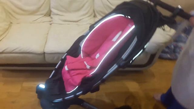 4 moms коляска робот смотреть онлайн