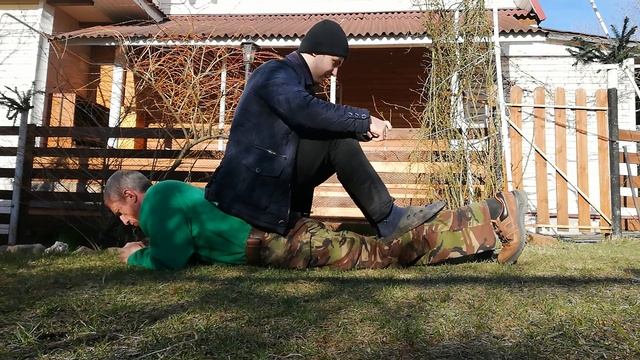 Планка с весом 111 кг на пояснице. Личный рекорд! смотреть онлайн