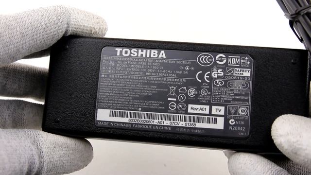 Блок питания для ноутбука Toshiba 19V3.95A (5.5x2.5) 75W смотреть онлайн